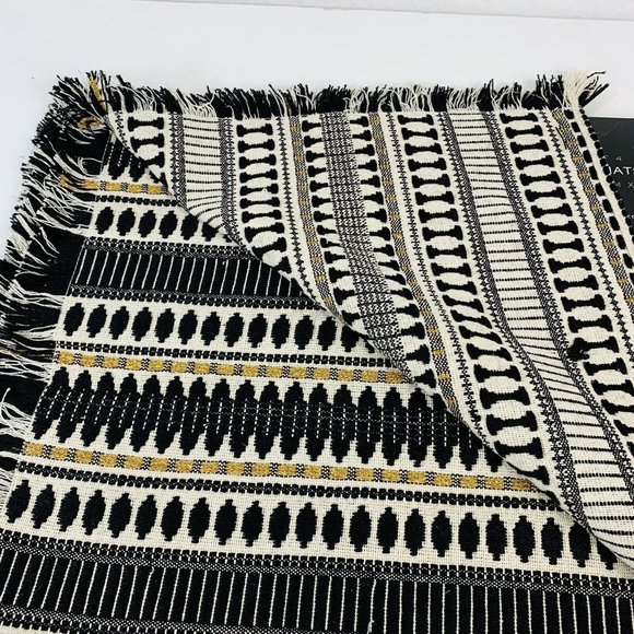 Boho Chic Set Of 4 Nicole Miller Rectangle Placemats Aztec Pattern Fringe Black - Picture 5 of 11